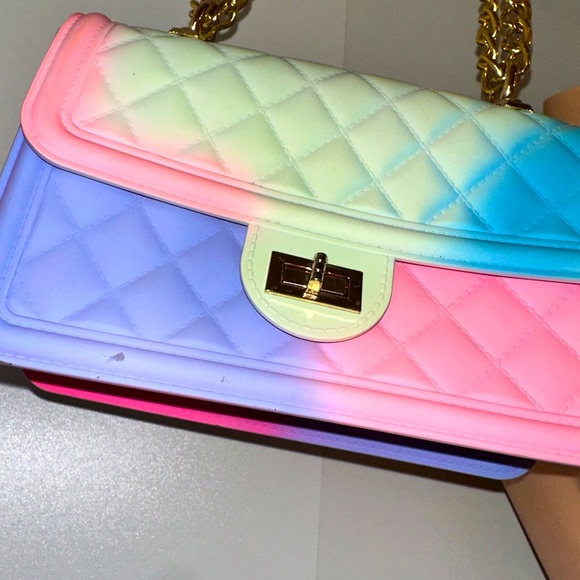Perfect purse for spring and summer! Pastel and bright colors like new! - Picture 10 of 11